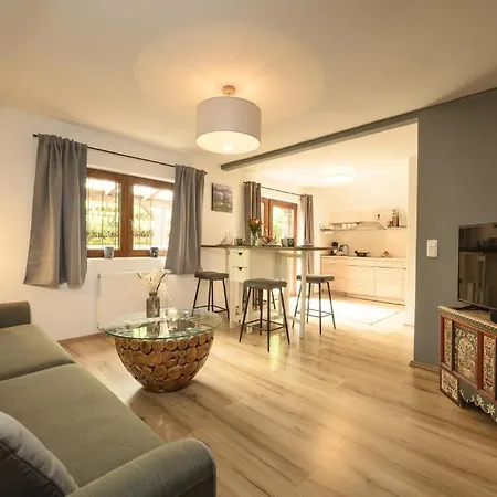 Apartment Alpenlodge Am Waldrand In Grainau