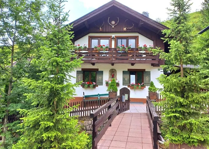Alpenlodge Am Waldrand In Appartement
